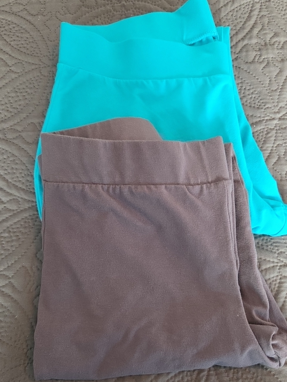 Bundle Of Two EUC torrid 2 Leggings InTeal And Gray